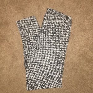LulaRoe Tall & Curvy Leggings